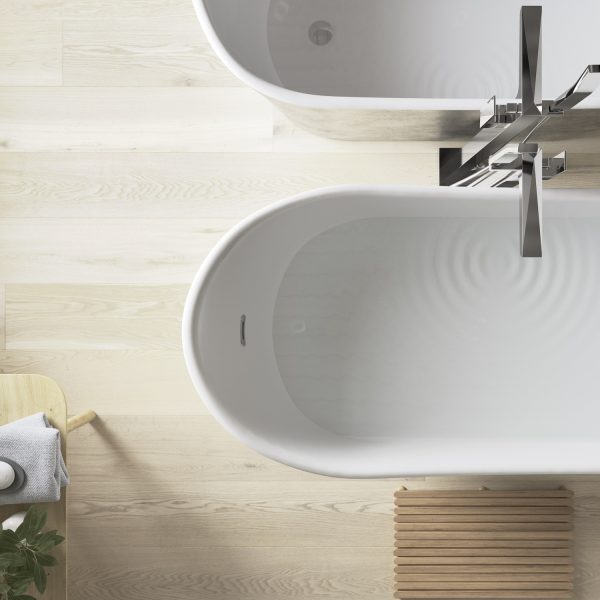 Heritage Holywell Metallic Effect Freestanding Acrylic Slipper Bath - Image 4