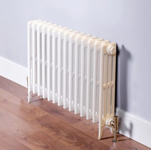 DQ Heating Hawkshaw 4 Column Cast Iron Horizontal Central Heating Radiator - Image 2