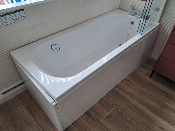 Solid Blue Amorina Acrylic Bath with front and end panels *TO CLEAR*