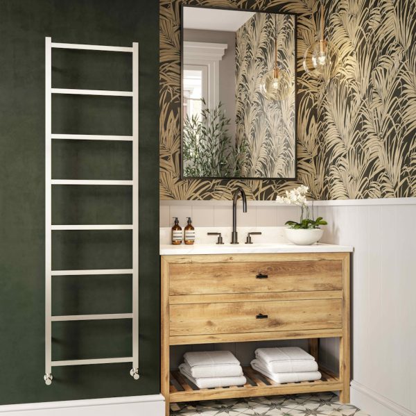 DQ Liana Towel Warmer Radiator