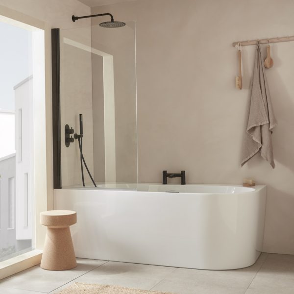 Roper Rhodes Note Corner Shower 1700 Bathtub