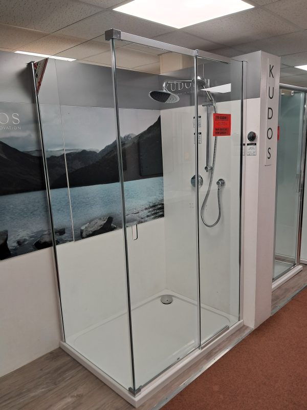 Kudos Pinnacle 8 Slider 1200mm Enclosure & Side Panel *TO CLEAR*