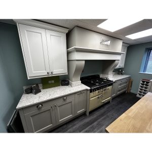 Second Nature Mornington Beaded & Shaker Kitchen Display in Stone and Porcelain
