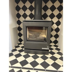 Gazco CL5 Gas Stove Matt Black Conventional Flue Log effect *SOLD*